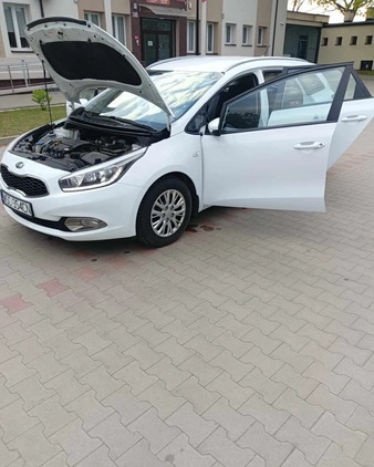 Kia Ceed cena 23600 przebieg: 330000, rok produkcji 2015 z Nidzica małe 232